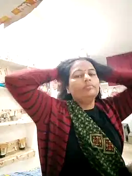 Snapshot of Suhani_hot12 chatting on 01-06-26, 01:42 Suhani hot12 online show from 01-06-26, 01:42