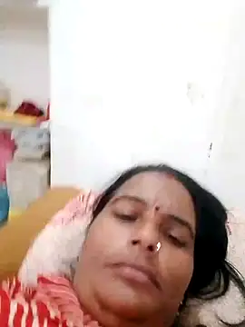 Snapshot of Suhani_hot12 chatting on 11-04-25, 09:02 Suhani hot12 online show from 11-04-25, 09:02