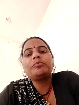 Suhani hot12 online show from 03-20-26, 06:47