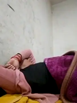 Snapshot of Suhani_hot12 chatting on 10-29-25, 10:52 Suhani hot12 online show from 10-29-25, 10:52