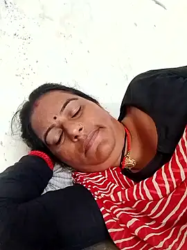 Suhani hot12 online show from 10-08-25, 10:17