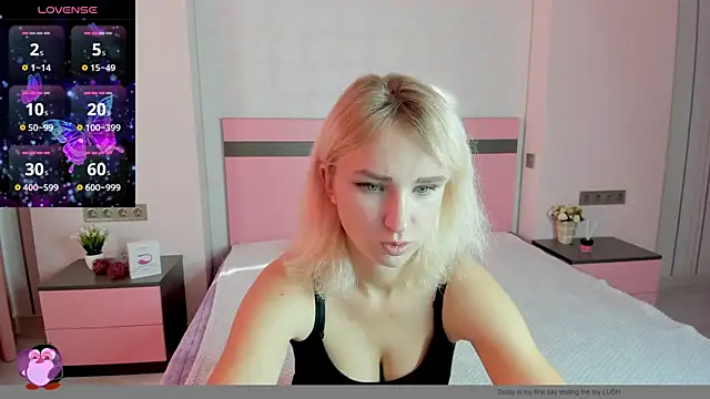 MeryMidnight online show from 09-19-25, 05:44