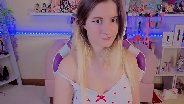 Sonia Meow online show from 11-20-25, 06:36