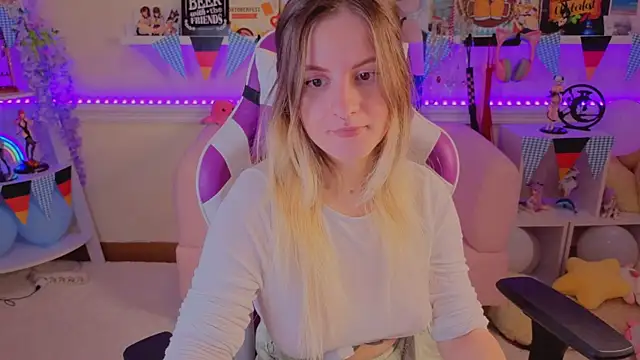 Sonia Meow online show from 09-30-25, 05:35