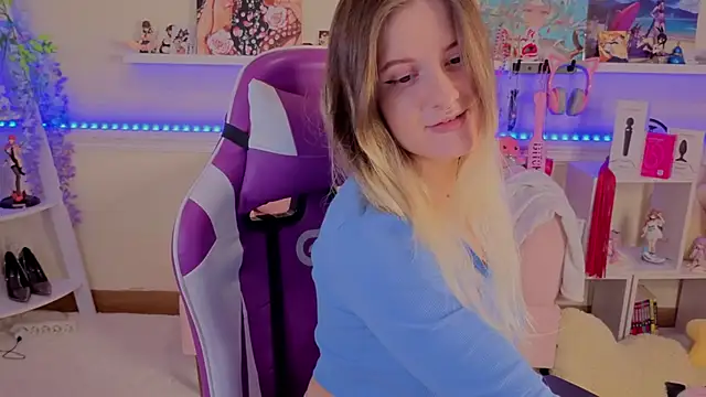 Sonia Meow online show from 11-25-25, 06:36