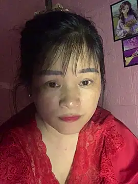 Star-sweet online show from 10-28-25, 02:49