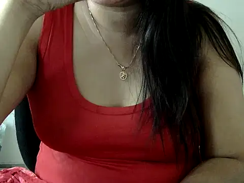 Mon-Luv online show from 12-17-25, 08:08