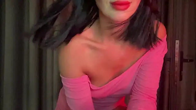 Snapshot of sofiya69 chatting on 09-24-25, 02:01 sofiya69 online show from 09-24-25, 02:01