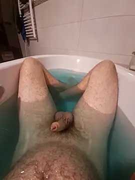 chrisili1986 online show from 11-28-25, 03:34