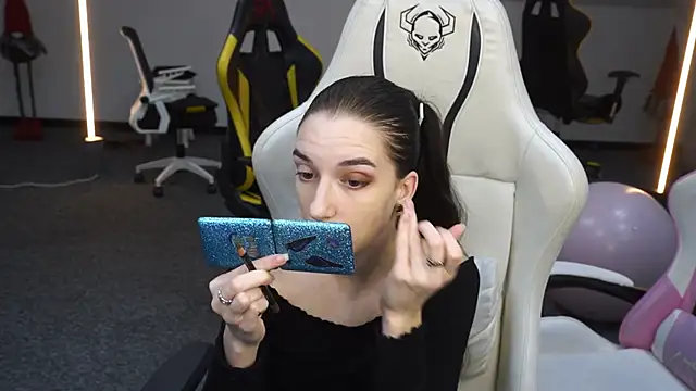  Lili 054 online show from 10-04-25, 10:28