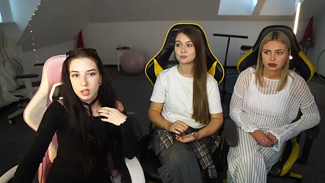  Lili 054 online show from 09-22-25, 10:32