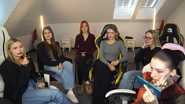  Lili 054 online show from 09-26-25, 10:22