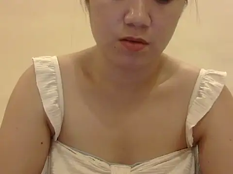 Lovelyclaya online show from 02-18-26, 01:07