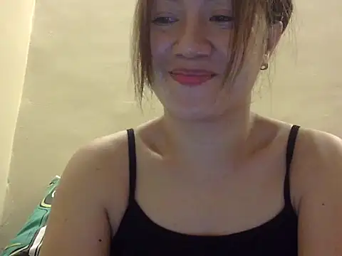 Lovelyclaya online show from 10-20-25, 01:33