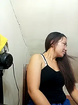 Lovelyclaya online show from 10-18-25, 12:23