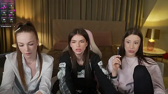 Ella 054 online show from 04-09-26, 06:36