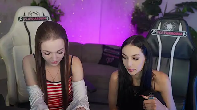 Ella 054 online show from 07-13-26, 10:36