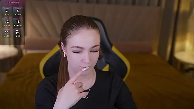 Ella 054 online show from 02-19-26, 07:33