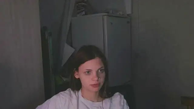 Snapshot of rinabluu chatting on 02-02-26, 01:43 rinabluu online show from 02-02-26, 01:43