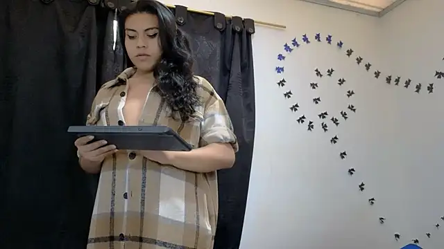 Ariana rodriguez 0 online show from 12-20-25, 01:03