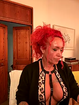 Hotmilfhamburg1 online show from 11-14-25, 05:44