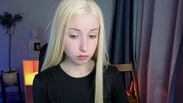 YukiMisa online show from 04-15-26, 05:28