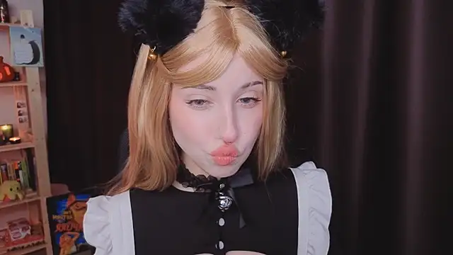 YukiMisa online show from 10-21-25, 04:50