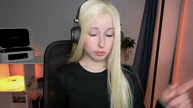 YukiMisa online show from 04-07-26, 05:37