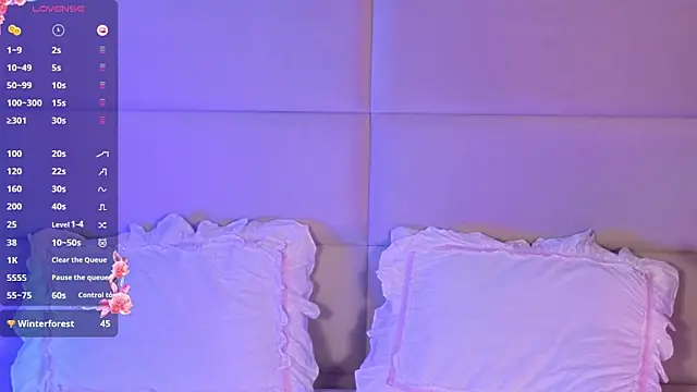 CarolaineMyers online show from 01-12-26, 06:26