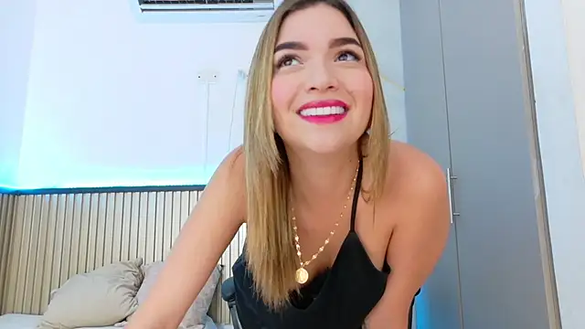 Sammy Lovee online show from 10-04-25, 07:26