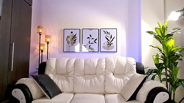 Violeta Foxz online show from 04-13-26, 08:13