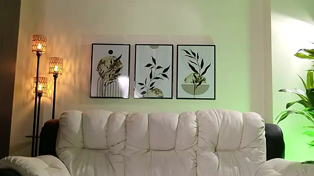 Violeta Foxz online show from 03-13-26, 08:58