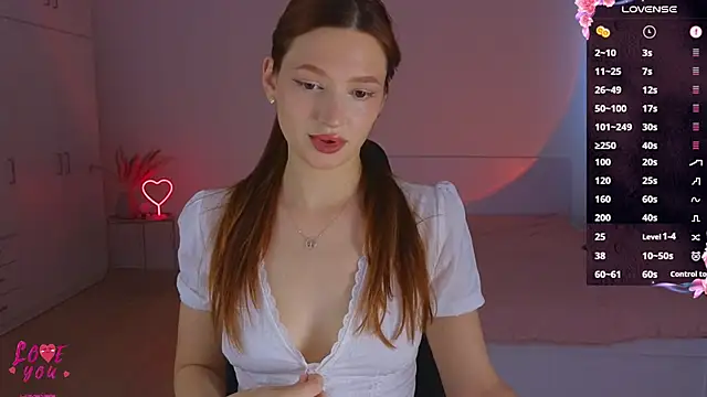 Snapshot of CuteAriel7 chatting on 06-10-26, 04:52 CuteAriel7 online show from 06-10-26, 04:52