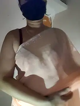 nice touch9733 online show from 11-17-25, 04:11