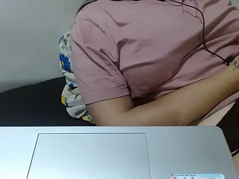 Nataliya Singh online show from 04-15-26, 06:12