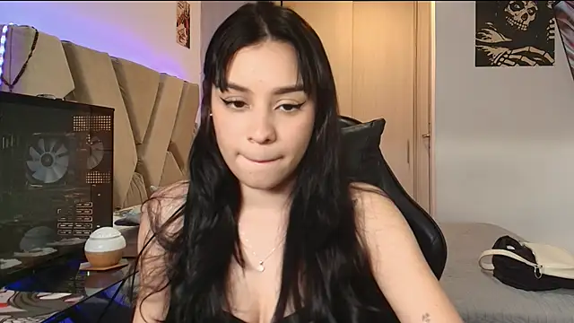 AYTANA CORBERO online show from 10-05-25, 09:16