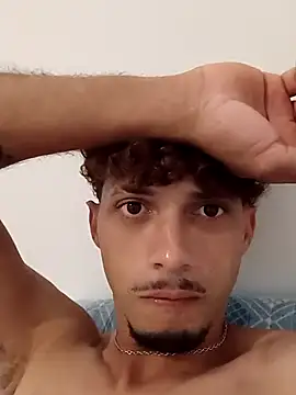 Snapshot of LPdusexo chatting on 01-10-26, 04:24 LPdusexo online show from 01-10-26, 04:24