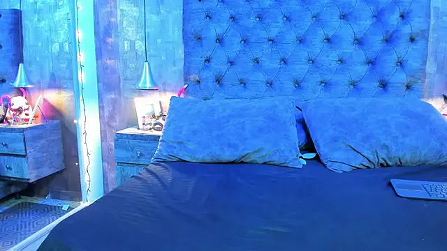 yiyisandoval online show from 11-20-25, 07:58