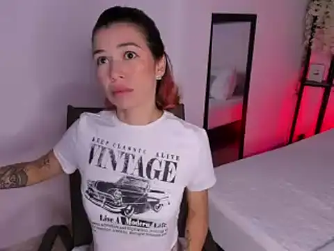 selene boyer online show from 10-08-25, 04:51