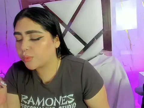 Snapshot of im_bunny__ chatting on 02-28-26, 12:05 im bunny online show from 02-28-26, 12:05