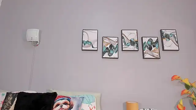 SophieW1 online show from 12-03-25, 12:15