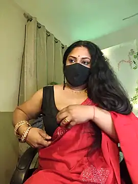 Snapshot of Indian_queen007 chatting on 05-08-26, 06:45 Indian queen007 online show from 05-08-26, 06:45