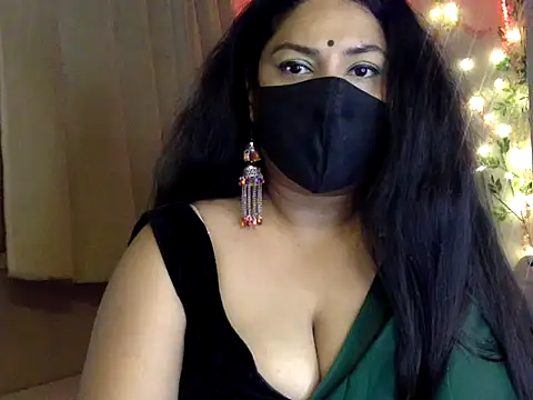Snapshot of Indian_queen007 chatting on 06-20-26, 07:19 Indian queen007 online show from 06-20-26, 07:19