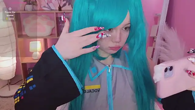 Kyomi Sun online show from 11-16-25, 03:39