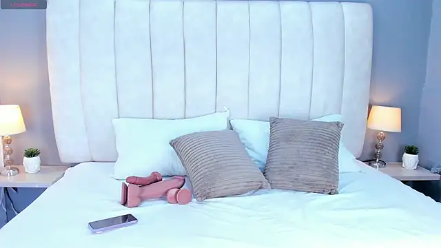 ScarletStarr online show from 12-18-25, 04:17