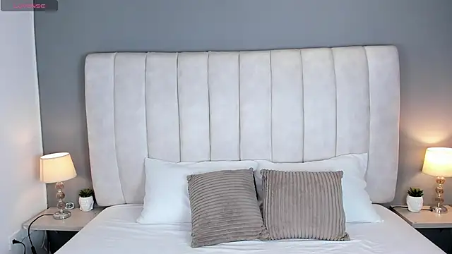 ScarletStarr online show from 10-16-25, 04:10