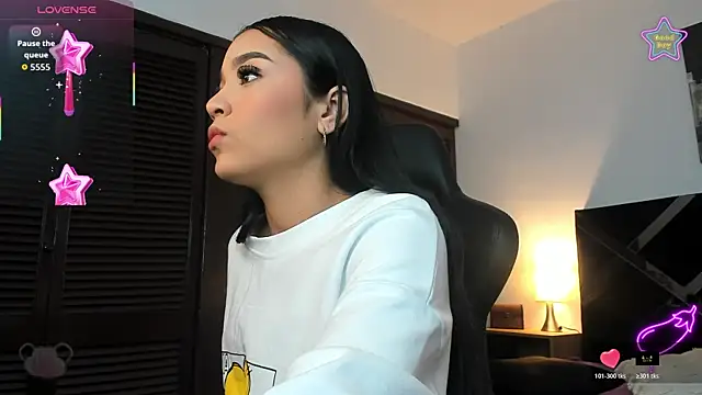 iamCharlotte19 online show from 06-11-26, 12:35