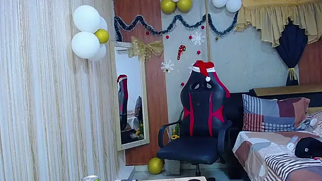 miss leidy  online show from 11-28-25, 03:17