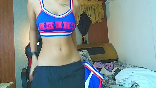 miss leidy  online show from 06-25-26, 03:15