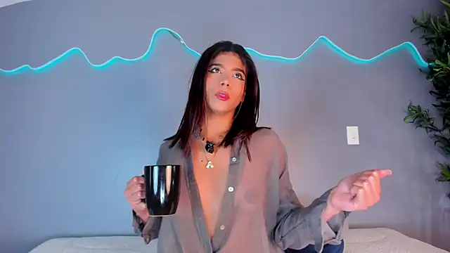 Snapshot of AlinaSweett_ chatting on 09-09-25, 02:26 AlinaSweett online show from 09-09-25, 02:26